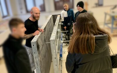 Gäste lernen den Bereich Bautechnik kennen